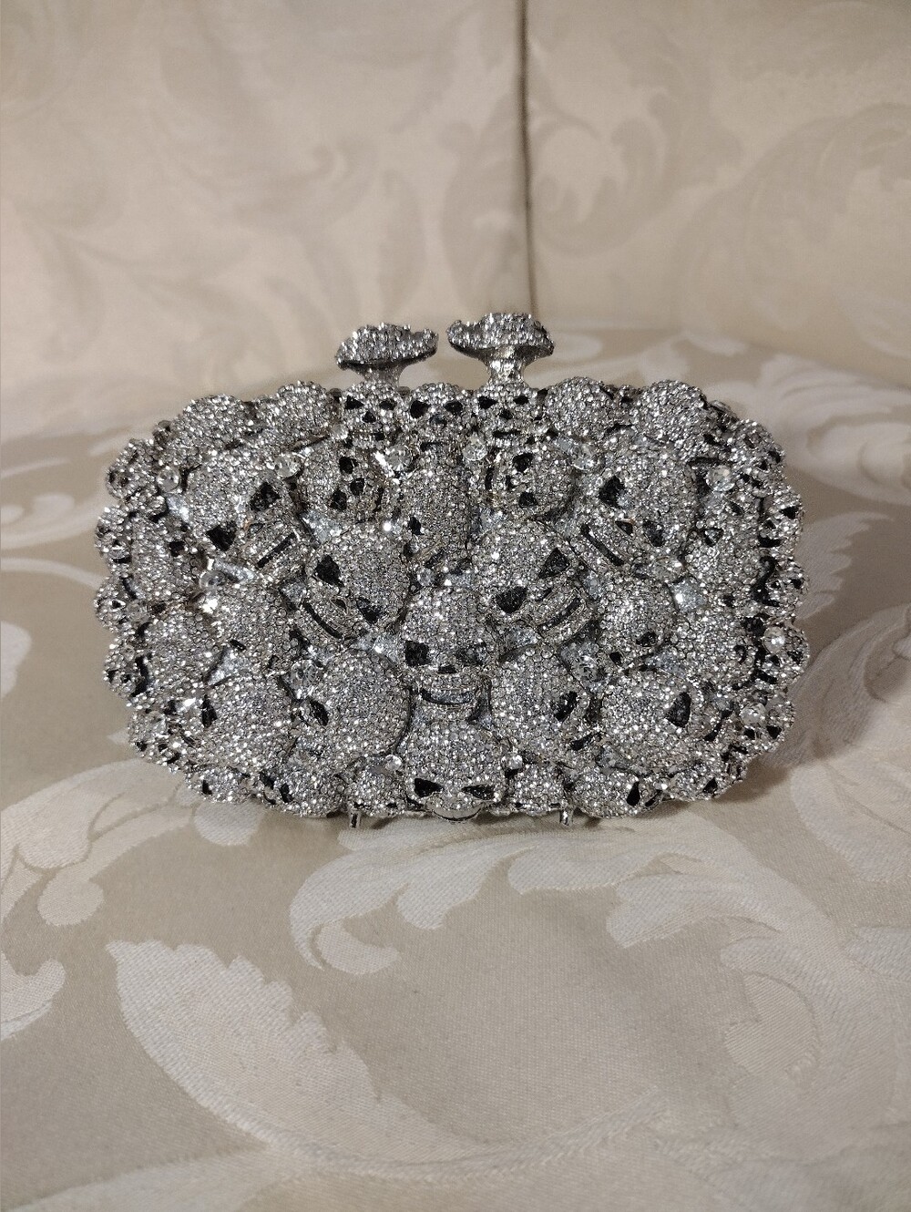 Boutique De FGG Silver Crystal Encrusted Skull Bag! 🔥